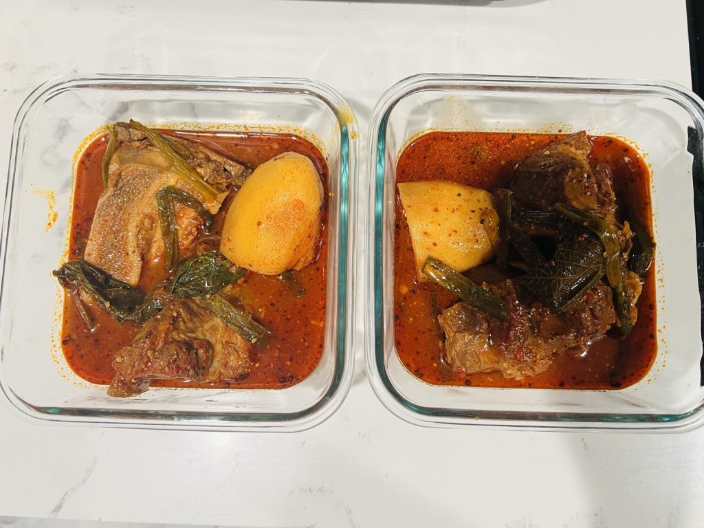 맛있는 밥상 감자탕으로 준비한 부부 도시락